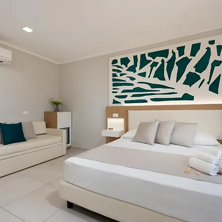 Aparthotel Le Piscine 4*